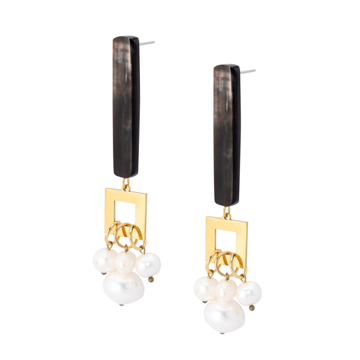 OIA FRESHWATER PEARLS AND HORN EARRINGS WHITE