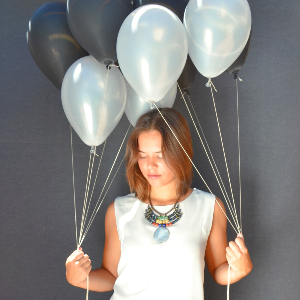 AMBRA FACETED GRAY STONE BIB NECKLACE