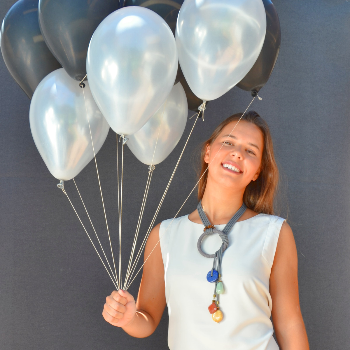 AMBRA WRAP GRAY NECKLACE