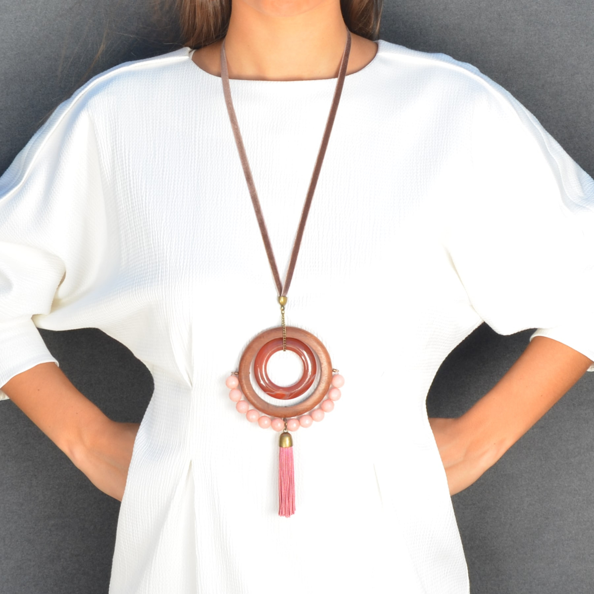 SIENA STATEMENT PENDANT WITH TASSEL PINK