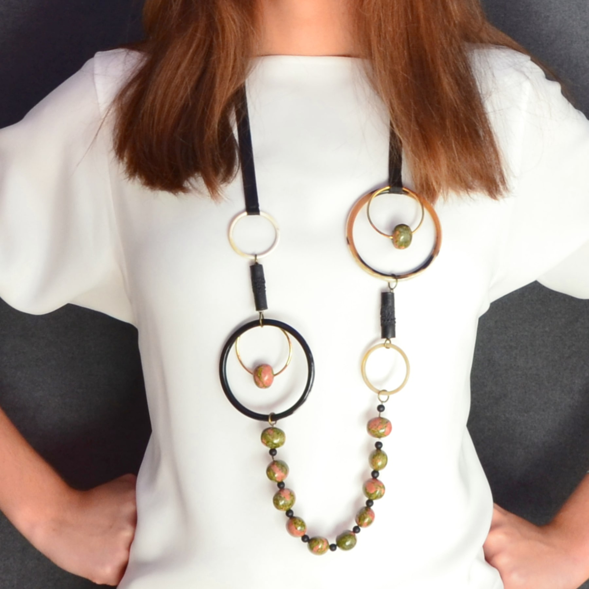 ADARA HORN AND RED TIGER´S EYE NECKLACE