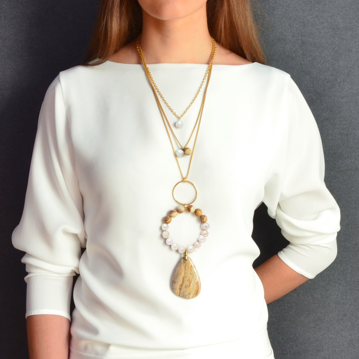 OIA LAYERED FRESHWATER PEARLS NECKLACE WHITE