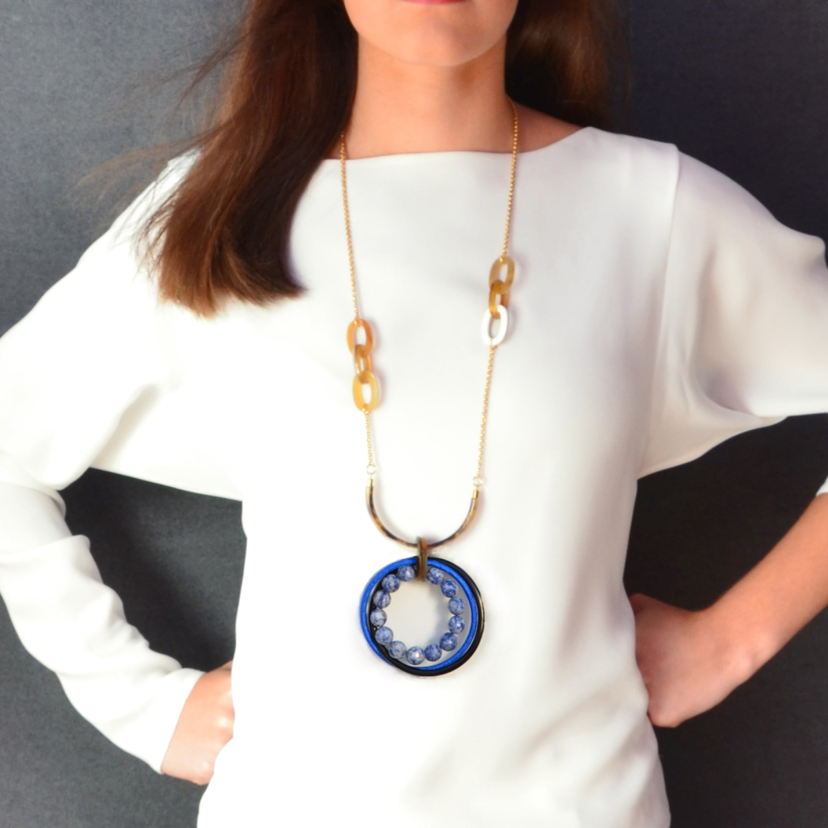 OLIMPIC SODALITE LOVE KNOT NECKLACE