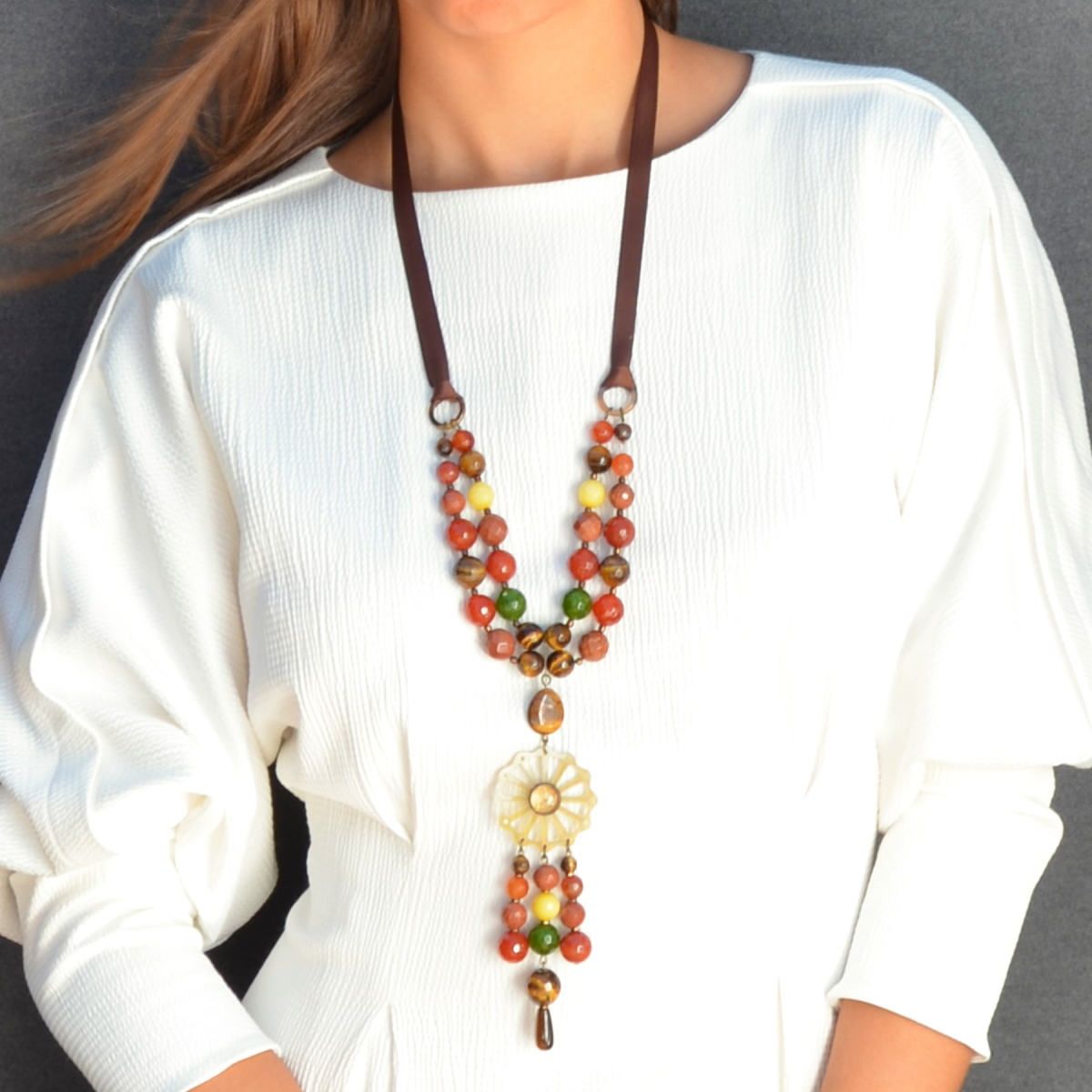 CLAUDIA LONG STONE AND HORN NECKLACE PINK