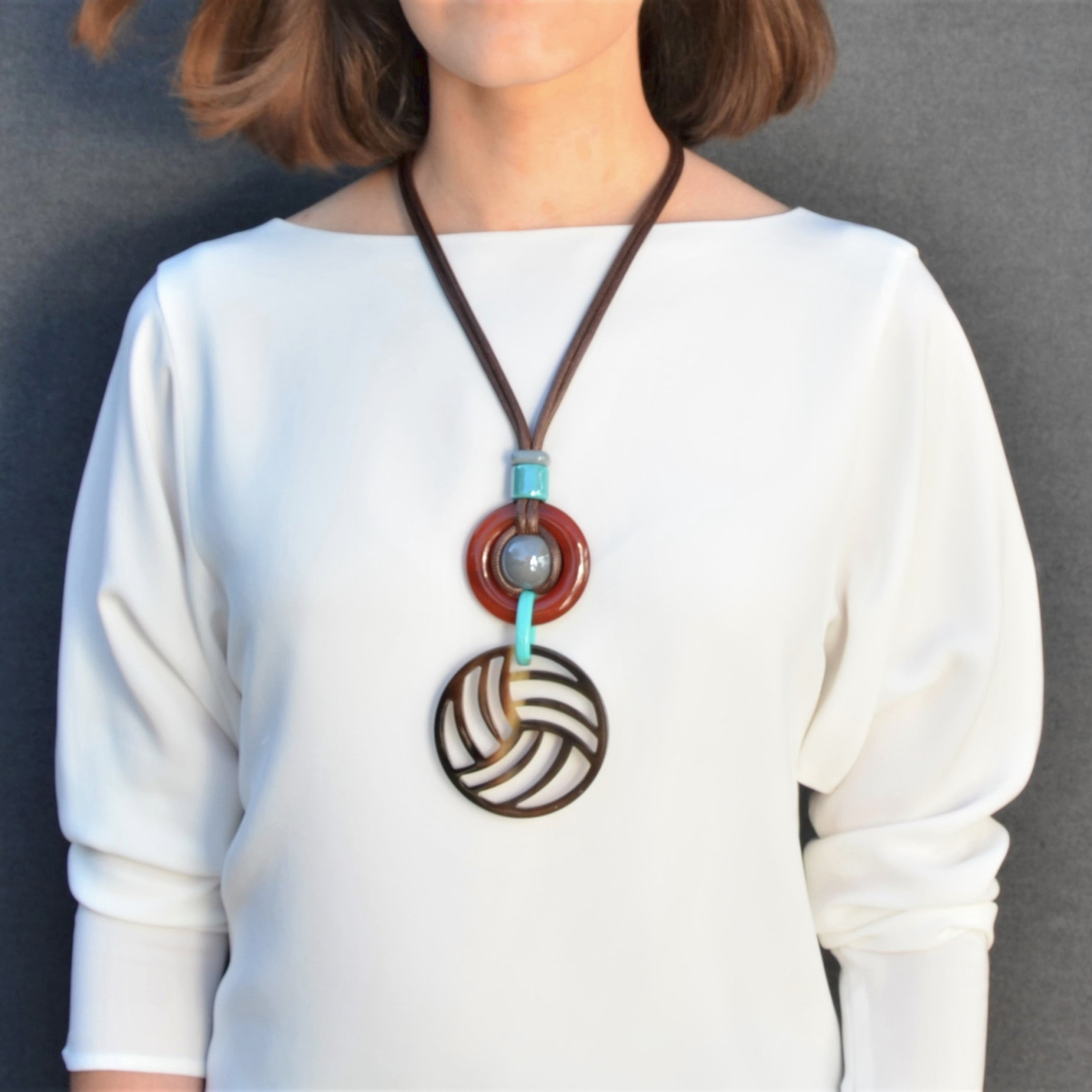 COLLAR COPÉRNICO CON CORNALINA Y CERÁMICA TURQUESA