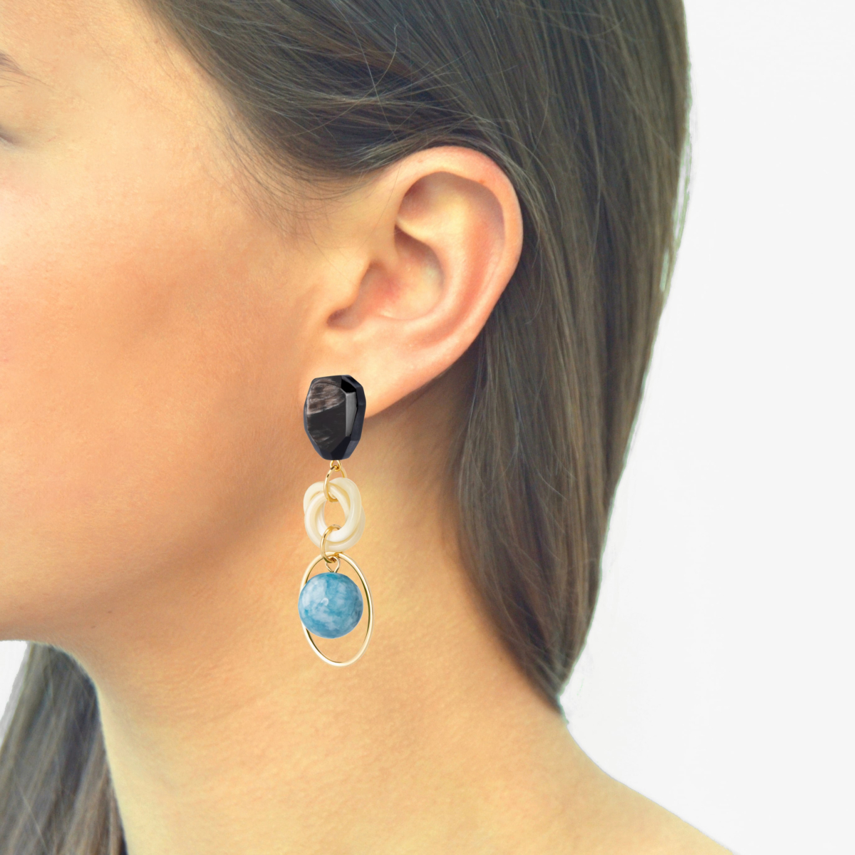 PENDIENTES MANNY CELESTES CON CUERNO Y ÁGATA