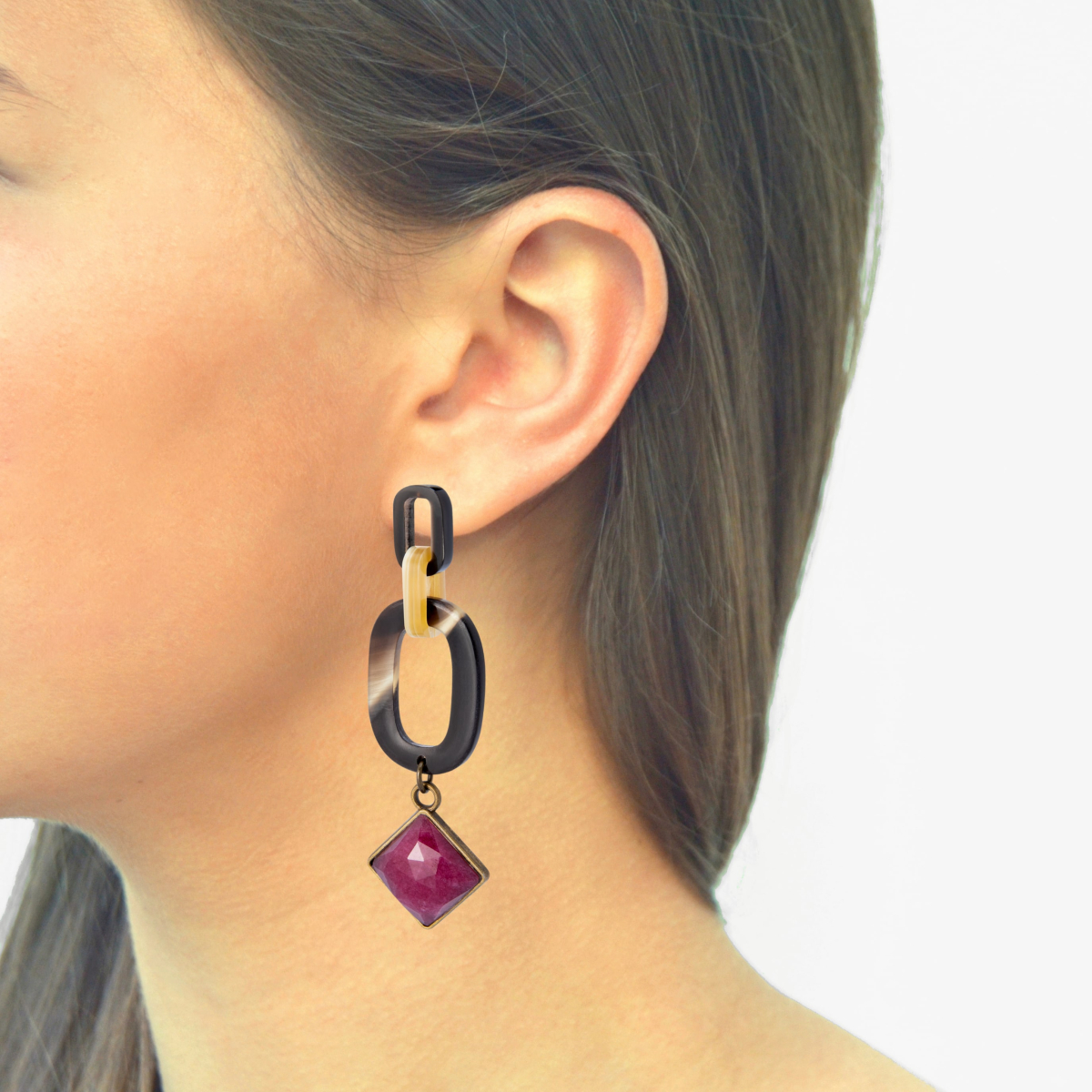 ALBA SQUARE CABOCHON EARRINGS BURGUNDY