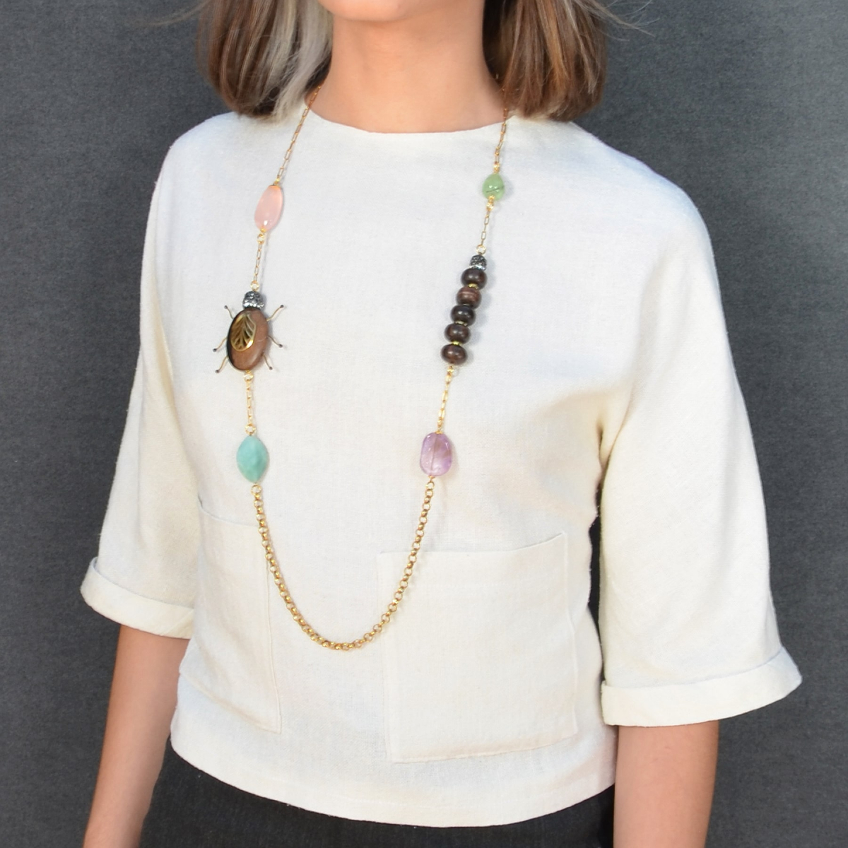 COLLAR MAIA CON GUSANO Y ESCARABAJO DE ÉBANO Y PIEDRAS