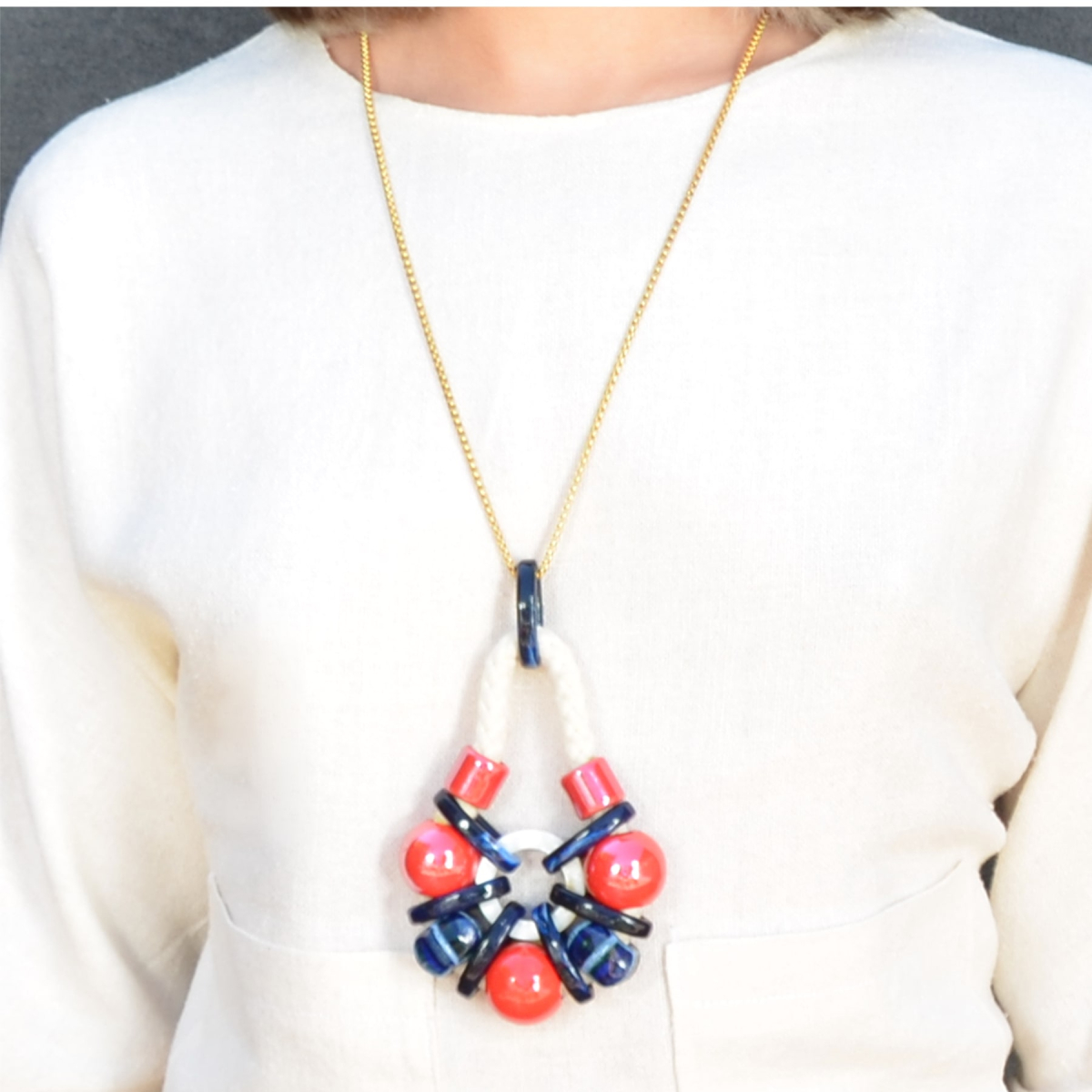 DUNA RED CERAMIC AND RESIN NECKLACE