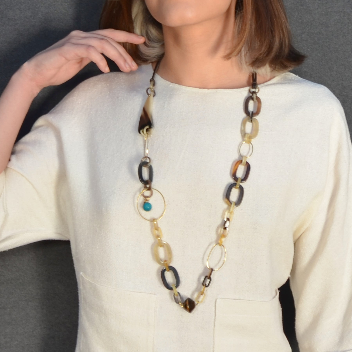 AKAYO HORN AGATE LONG NECKLACE GREEN