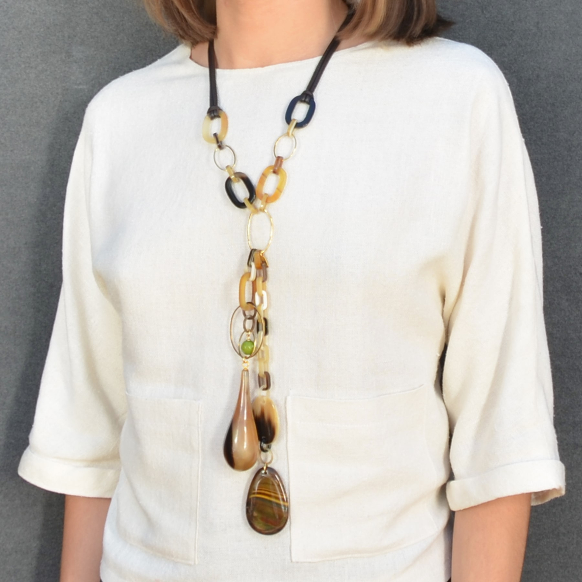 AKAYO CHAOTIC HORN NECKLACE GREEN