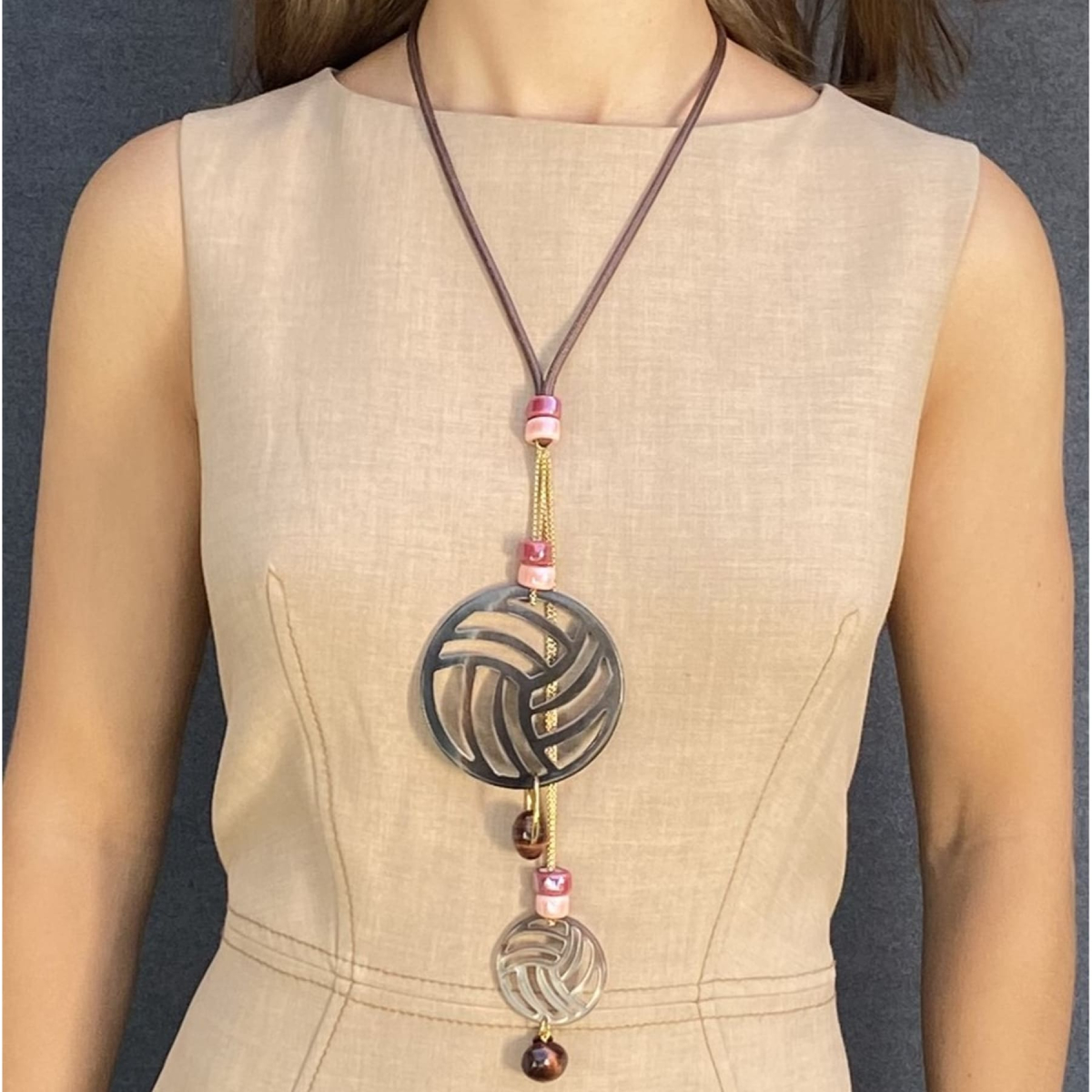 COPERNICO Y-SHAPED NECKLACE WITH TWO HORN PENDANTS BEIG