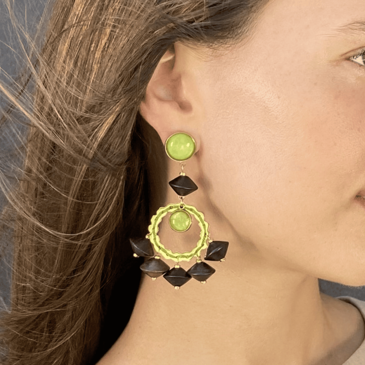 MONEIBA EARRINGS WITH EBONY, BOHEMIAN CRYSTAL.