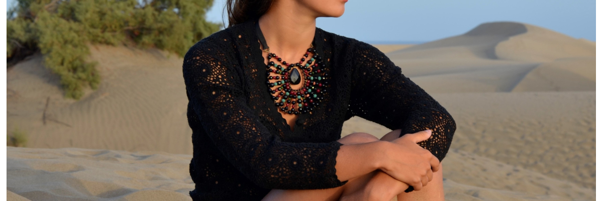 Collares