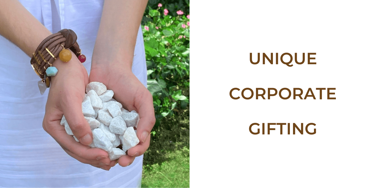 2 CORPORATE GIFTING-min (3).png